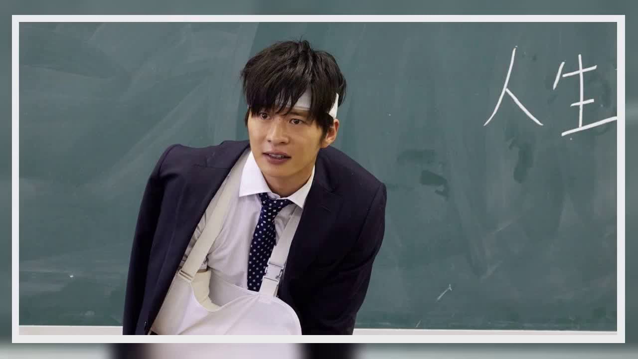 義澤(田中圭)、倒れこんで動けず…『先生を消す方程式。』第2話 義澤(田中圭)、倒れこんで動けず…『先生を消す方程式。』第2話