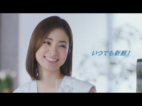 上戸彩、新相棒はスマートスピーカー!? 生炭酸ゴクゴク飲んで爽やか笑顔 『ソーダストリーム』新CM「スマートスピーカー」篇、メイキング＆インタビュー