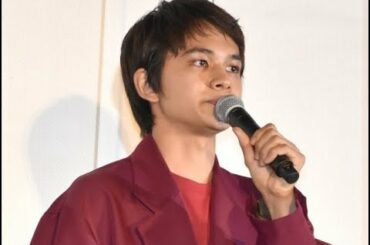 ✅  俳優の北村匠海（22）、女優の山本舞香（23）らが30日、都内で行われた映画『とんかつDJアゲ太郎』の初日舞台あいさつに出席。共演した伊藤健太郎容疑者（23）が…（2020年10月30日 17時