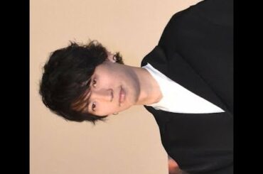 ✅  人気グループ・関ジャニの大倉忠義、行定勲監督が30日、都内で行われた映画『窮鼠はチーズの夢を見る』の大ヒット御礼舞台あいさつに出席。新型コロナウイルスから復帰し…（2020年10月30日 14時