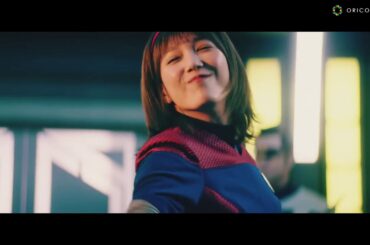 出川哲朗＆本田翼がキュートにポージング！？　ニチガスWEBCM「宇宙戦艦ニチガス」第１話『みんなで踊ろう！でガ割 篇』