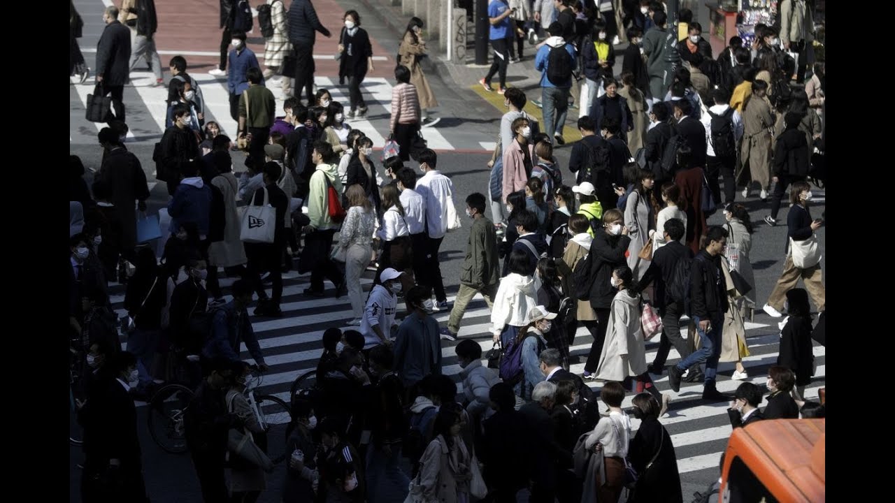 東京都の小池百合子知事は24日、新型コロナウイルス対応を巡って菅義偉首相と会談後、記者団に「国と連携しながらコロナ対策をしっかりやっていく」と話した。注目されていた観光支援事業「Ｇｏ Ｔｏトラベル」停