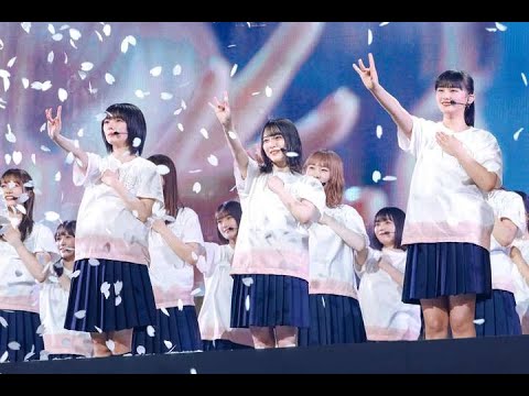 アイドルグループ「櫻坂46」が12月8日、無観客ライブ「デビューカウントダウンライブ！！」を開催した。ファーストシングル「Nobody’s fault」を12月9日に発売することを記念したライブで、全