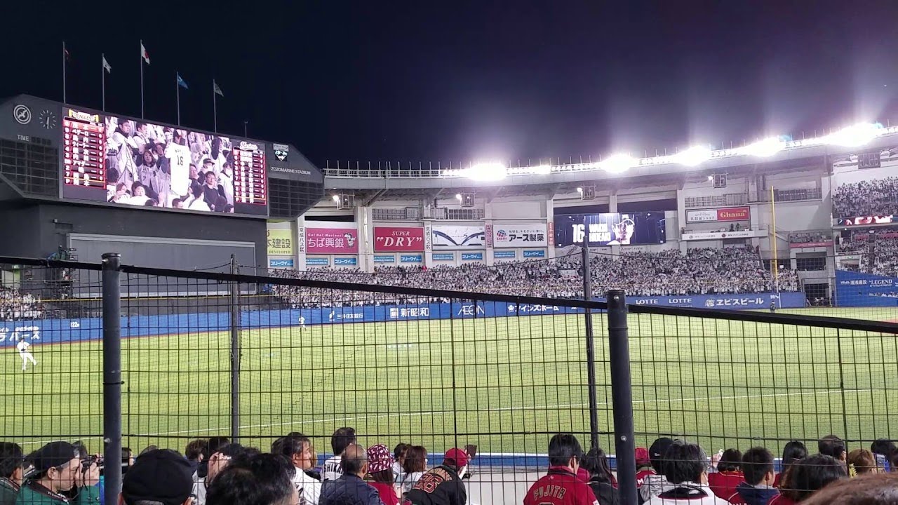 2018年プロ野球開幕戦　ロッテ対楽天 欅坂46始球式