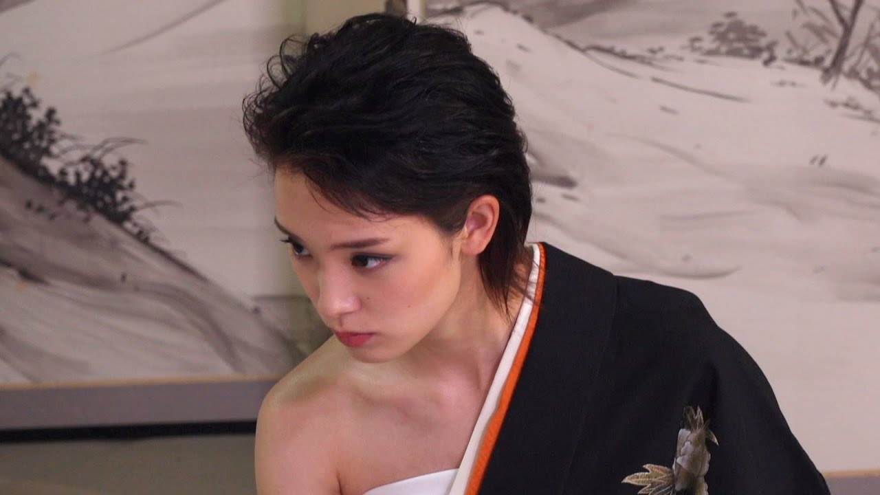 哀川翔主演『デコトラの鷲』シリーズ、新マドンナに剛力彩芽　映画『新 デコトラのシュウ 鷲』