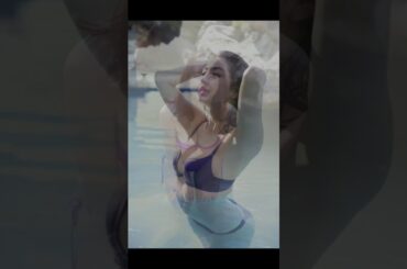 柳 ゆり菜　水着特集