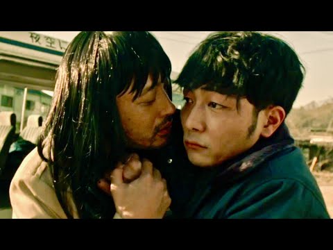 主人公・田中俊介と謎の女装男・宇野祥平が出会ってしまった/映画『恋するけだもの』本編映像 主人公・田中俊介と謎の女装男・宇野祥平が出会ってしまった/映画『恋するけだもの』本編映像