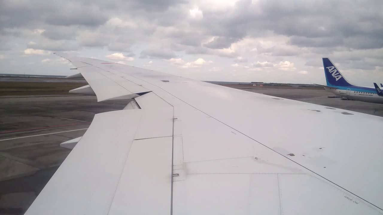 ANA　那覇空港第１滑走路離陸