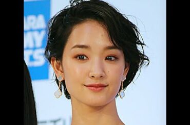 ✅  色んな芸能・エンターテインメント・ニュース満載♪『めるも』|（C）まいじつ　女優の剛力彩芽が、ディレクションを担当するブランド『STYLEVOICE for Ayame Goriki』の第1弾ラ