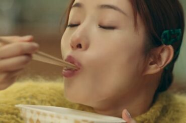 【逆再生】牛すき鍋を口から出した後、あらめにムーンウォークする石原さとみ