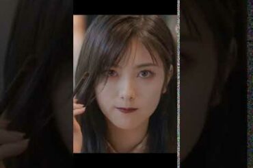 小悪魔メイクの浜辺美波