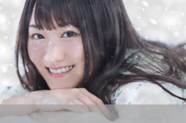 小倉唯   白く咲く花