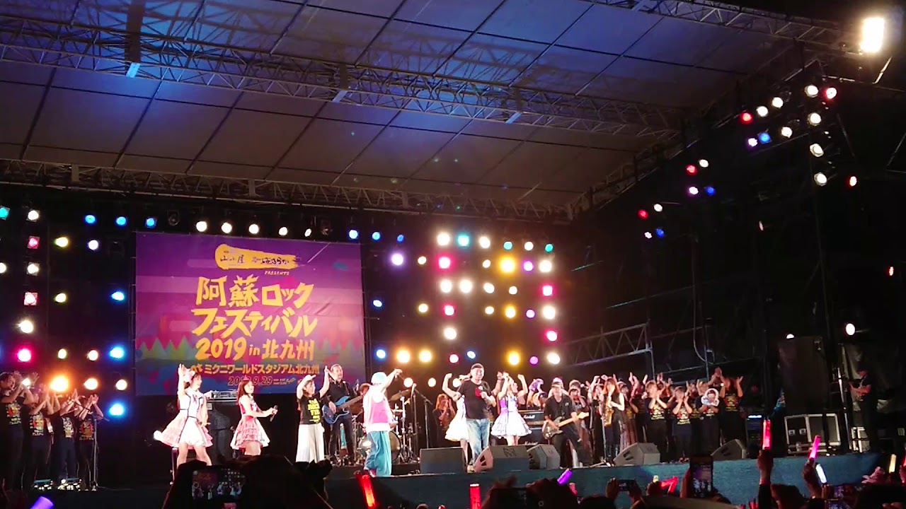 橋本環奈 と ももいろクローバーZが共演 橋本環奈 と ももいろクローバーZが共演