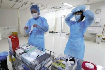 ✅  新型コロナウイルス患者を受け入れる民間病院に偏りがある中、千葉県柏市の民間病院・名戸ヶ谷病院（３００床）は今月１日から、新たに中等症用の病床３床を確保して入院患者の受け入れを始めた。 きっかけは