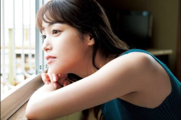 WEEKLY PLAYBOY 2021.03.08 NO.10 鷲見玲奈 ONE PIECE  'メガネの似合う女海兵' YOUNG JUMP 2020.08.13 NO.35 鷲見玲奈