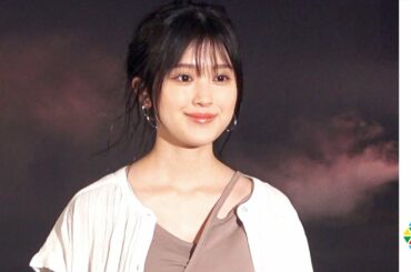 「東宝シンデレラ」福本莉子、最新コーデで美デコルテちらり　池田エライザ＆飯豊まりえらとランウェイに登場 『マイナビ TGC 2021 S/S』