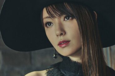 深田恭子、多部未華子＆永野芽郁と“黒魔女先生”に　ゴシックな装いでつえを振る　UQ mobile「UQ学割」の新CM「三姉妹先生」編が公開