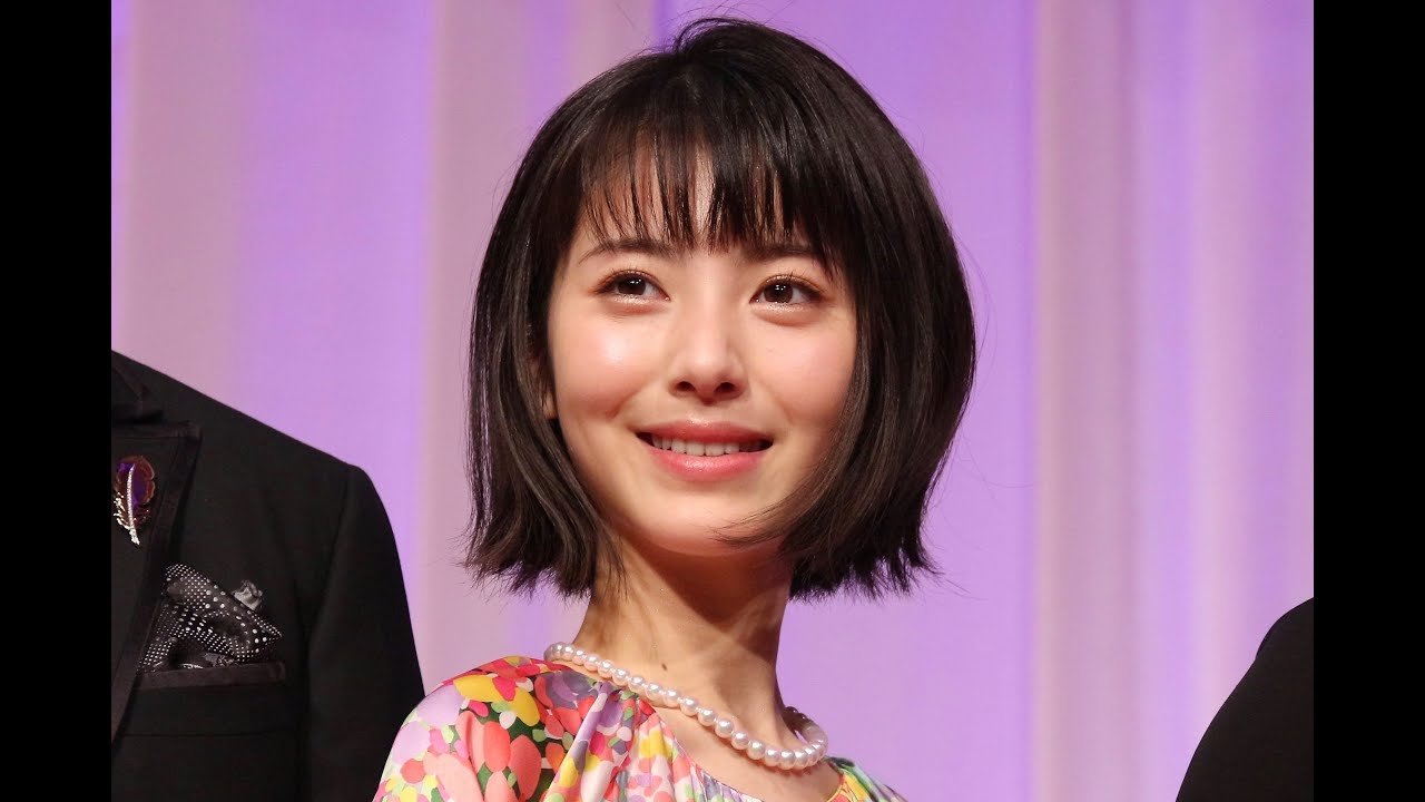 ✅  色んな芸能・エンターテインメント・ニュース満載♪『めるも』|女優の浜辺美波さんが、自身の公式ツイッターを更新。前日に投稿した、『映画 賭ケグルイ　絶体絶命ロシアンルーレット』（英勉監督）の告知投