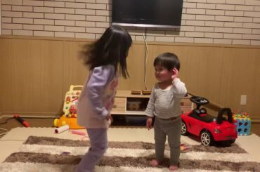 NiziU⭐︎make you happy踊ってみた！4歳1歳