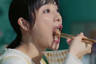 口からムーンウォークする石原さとみ