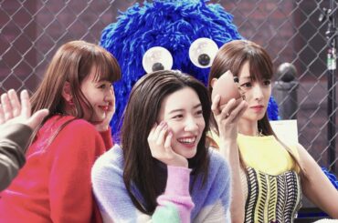 深田恭子、クリス・ペプラーの頭をなでなで / UQモバイル新CMメイキング