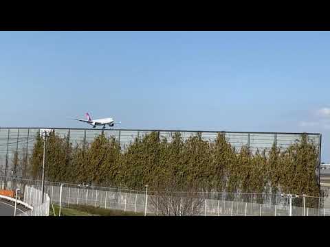 ④ 成田国際空港(成田空港)B滑走路 飛行機着陸シーン Landing Scene at Narita International Airport 【NRT/RJAA】 ④ 成田国際空港(成田空港)B滑走路 飛行機着陸シーン Landing Scene at Narita International Airport 【NRT/RJAA】