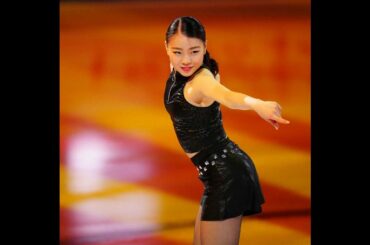 紀平梨花、黒衣装でクールな舞　世界選手権エキシビジョン