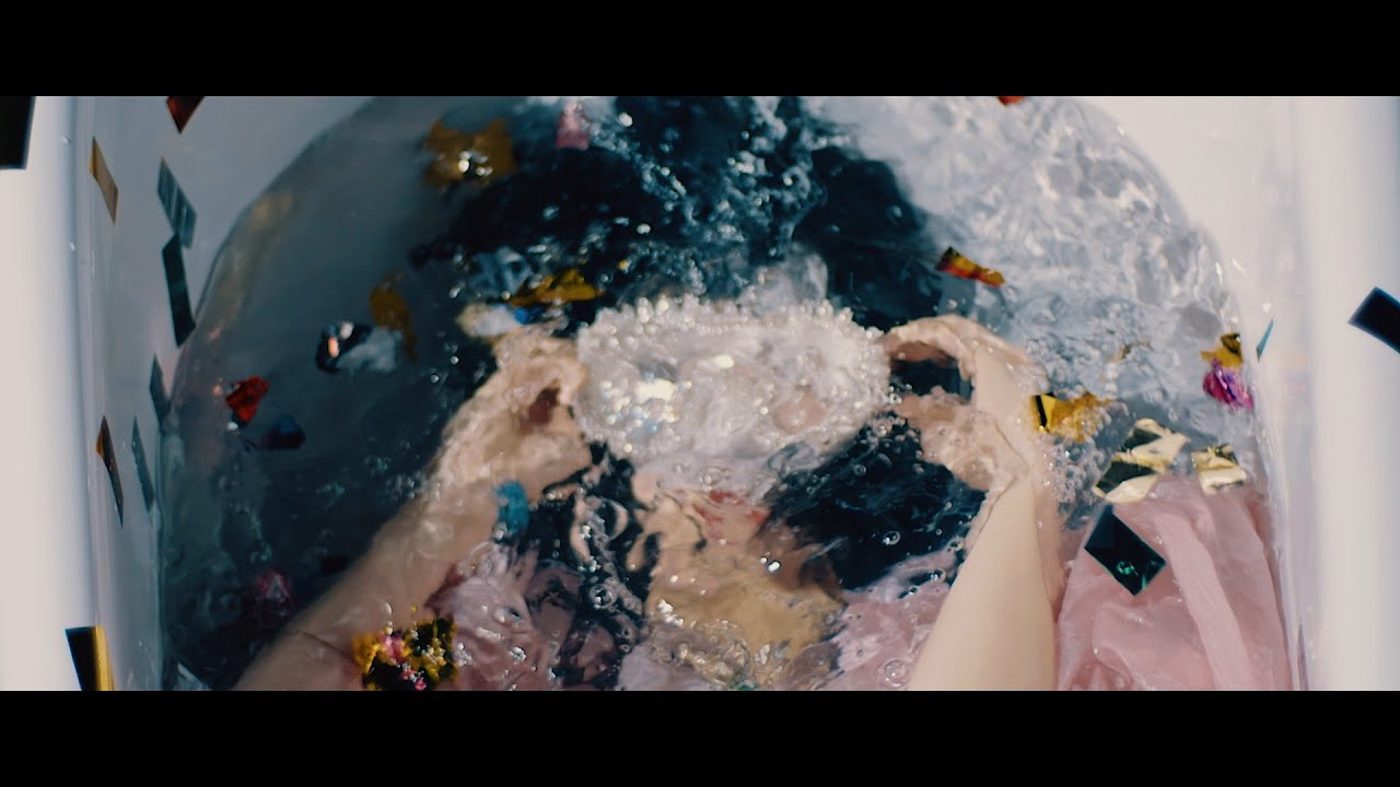 eill  |   ここで息をして  (Official Music Video)