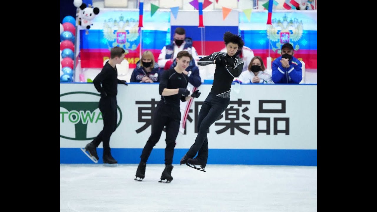 羽生結弦が練習で4回転半挑戦、6度転倒も来季完成へ国内初披露