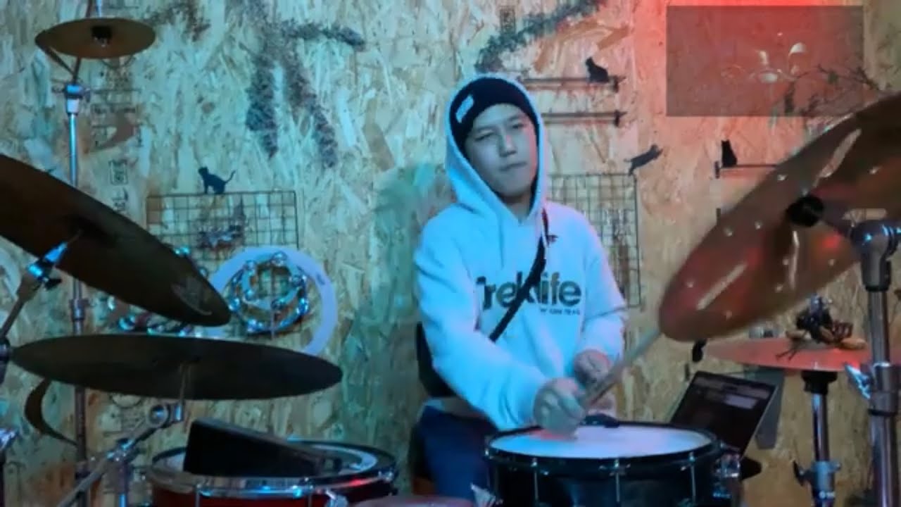 重盛さと美feat.友達「自粛中ラップ ~アーメンver.~ 」🍜🙏🔥【DrumCover】 重盛さと美feat.友達「自粛中ラップ ~アーメンver.~ 」🍜🙏🔥【DrumCover】