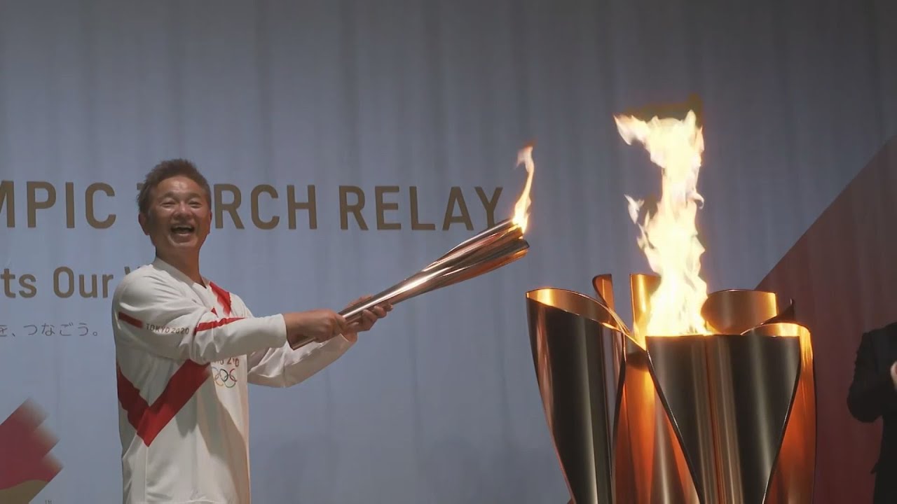 上白石萌歌さんら走る 鹿児島の聖火リレー2日目 上白石萌歌さんら走る 鹿児島の聖火リレー2日目