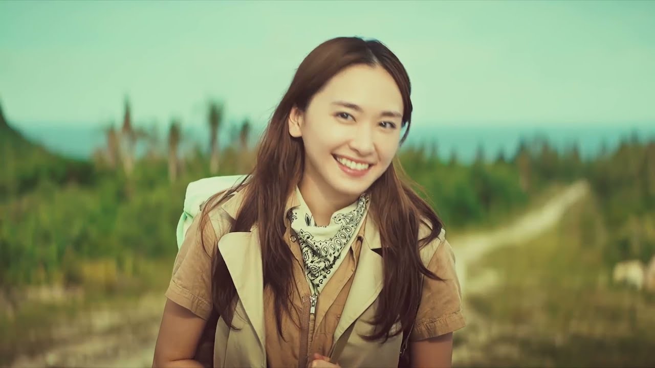 新園結衣  Life is Art GMO 2015