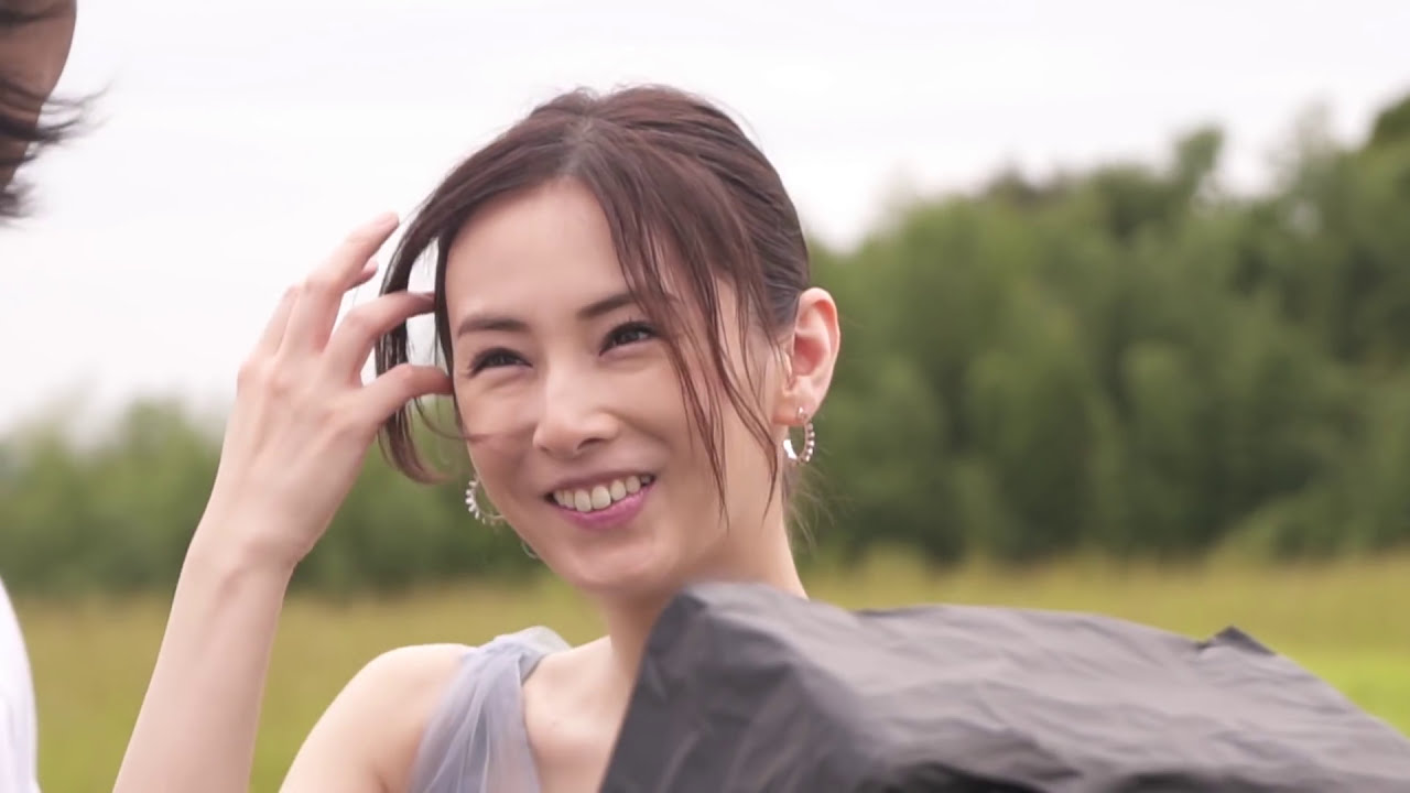 北川景子の美を現場のスタッフ一同思わず見入る/1dayコンタクト「シード Eye coffret 1day UV」CMメイキング