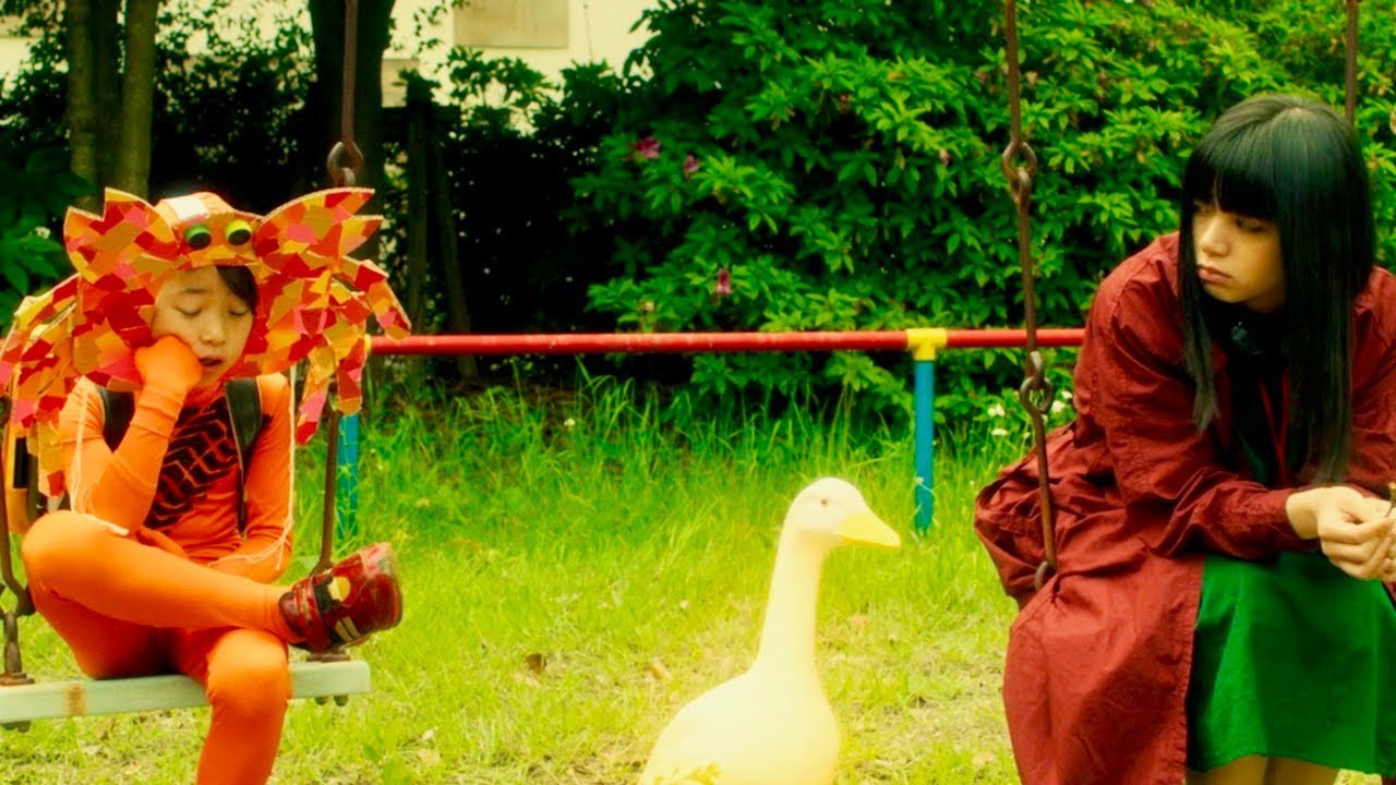 池田エライザとカニの格好をした幽霊とのオフビートなゆる〜い会話/映画『ルームロンダリング』特別映像