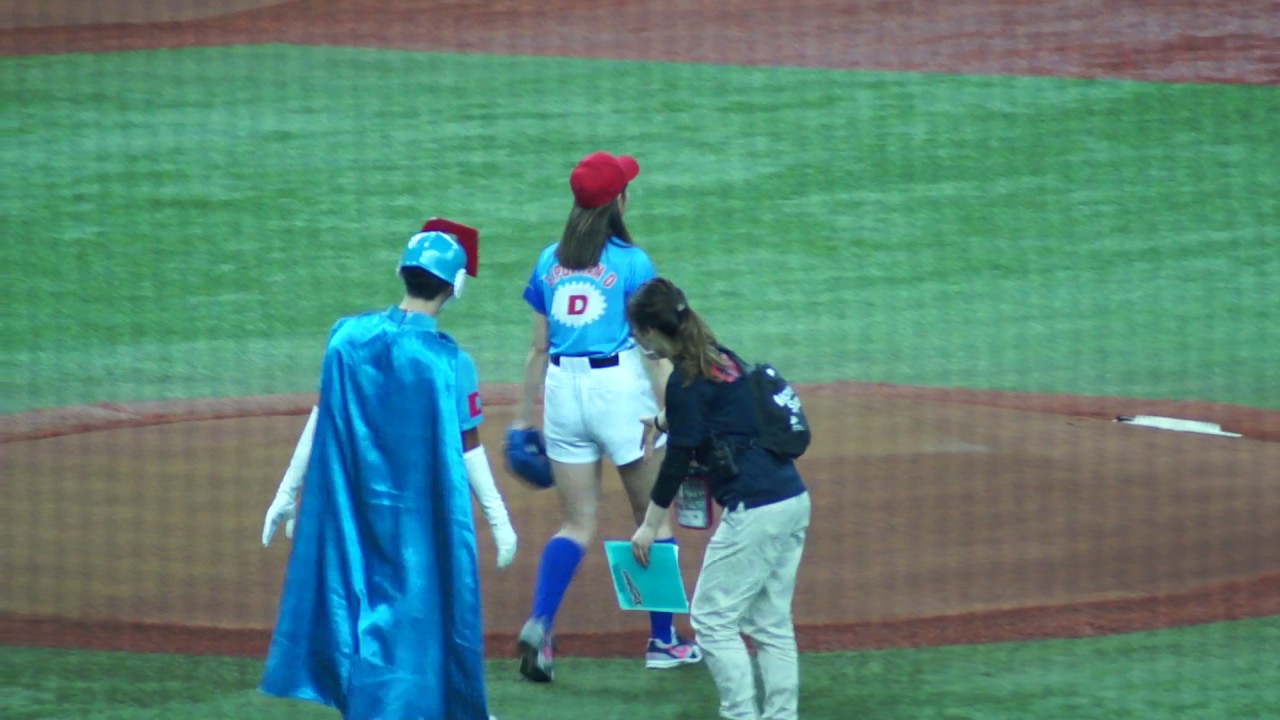 オリックスバファローズ 神スイング稲村亜美の始球式 バッタームネリン 撮影しくじり