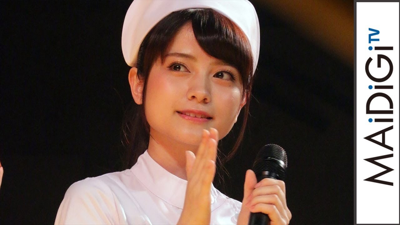 桃月なしこ、人気コスプレーヤーがナース姿で映画イベント登場 ゆるキャラを看護!? 映画「ランペイジ 巨獣大乱闘」公開記念イベント3