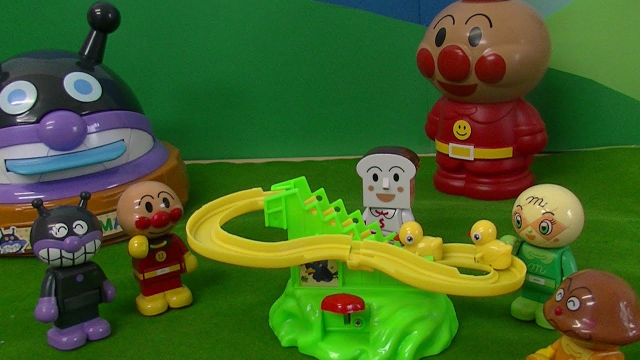 あんあにおも)°〇°(アンパンマンとすべりだいであそぼう