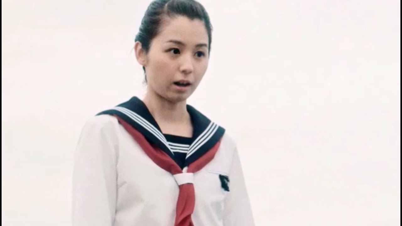 小池里奈、清楚なセーラー服で中田圭祐と運命の出会い/映画『ブルーヘブンを君に』本編映像