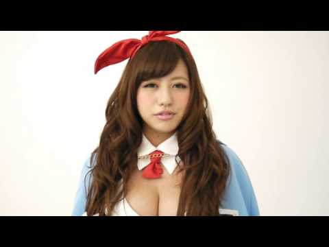 將在2013年7月20日(六)發行! 女王之刃的人氣角色"不思議之國的暗黑魔法使亞里西亞"Vanessa Pan EDITION 特典 付潘家儀令人害羞的拍攝側?DVD