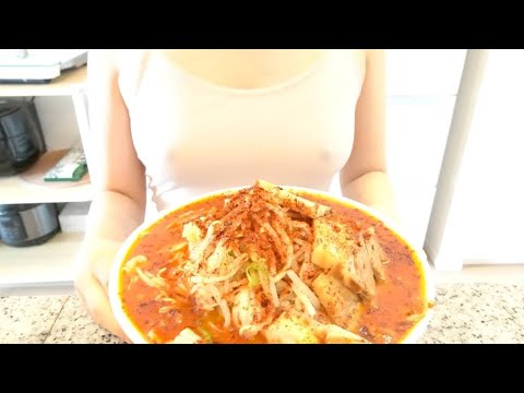 ノーブラでラーメン食べたらアレが透けてて大事件起きた