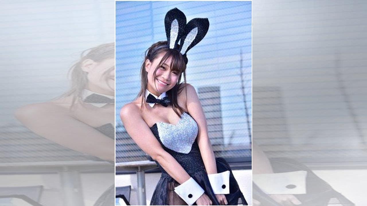 阿久津真央、ラメラメバニー&彼シャツビキニでセクシーに悩殺