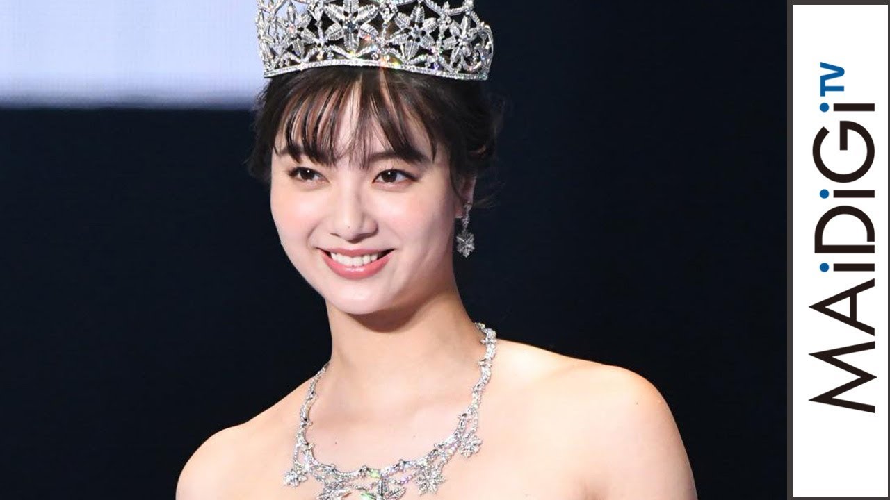 新川優愛、12億円ティアラ&ドレスで豪華ランウエー 「TGC2019A/W」