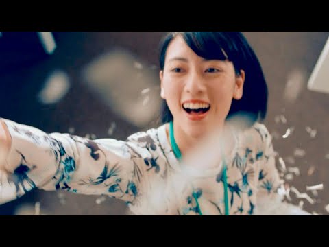 これぞミュージカル!ハッピー全開でダンスをする三吉彩花/映画『ダンスウィズミー』本編映像