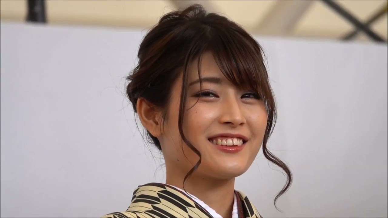 2018WECセレモニーガール 沢すみれさん