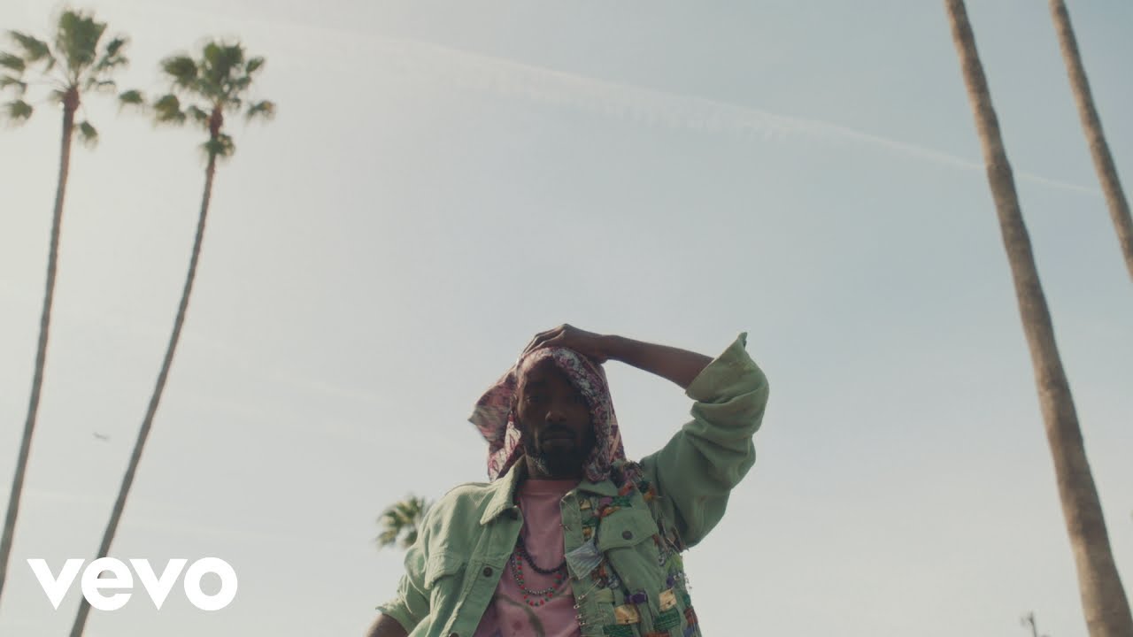 Alicia Keys – Underdog (English Lyric Video)