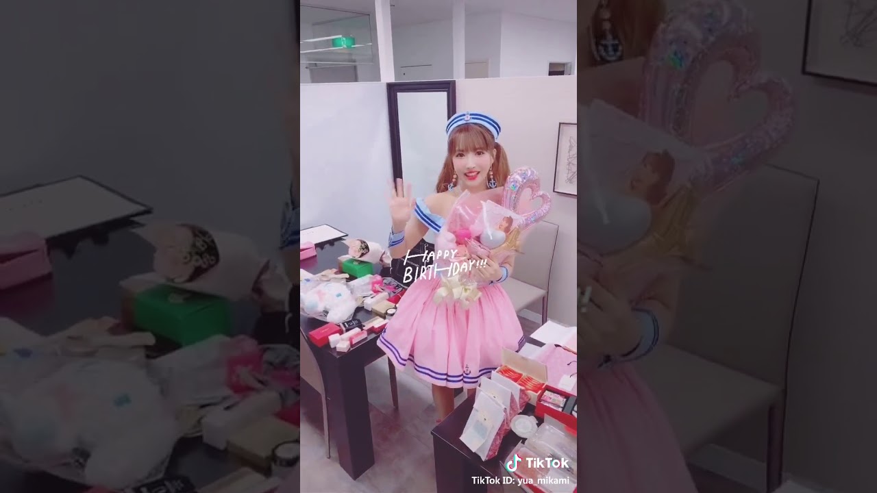 Mikami Yua (三上 悠亜) お誕生日🎁🎂