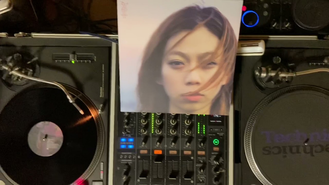 UA – スカートの砂