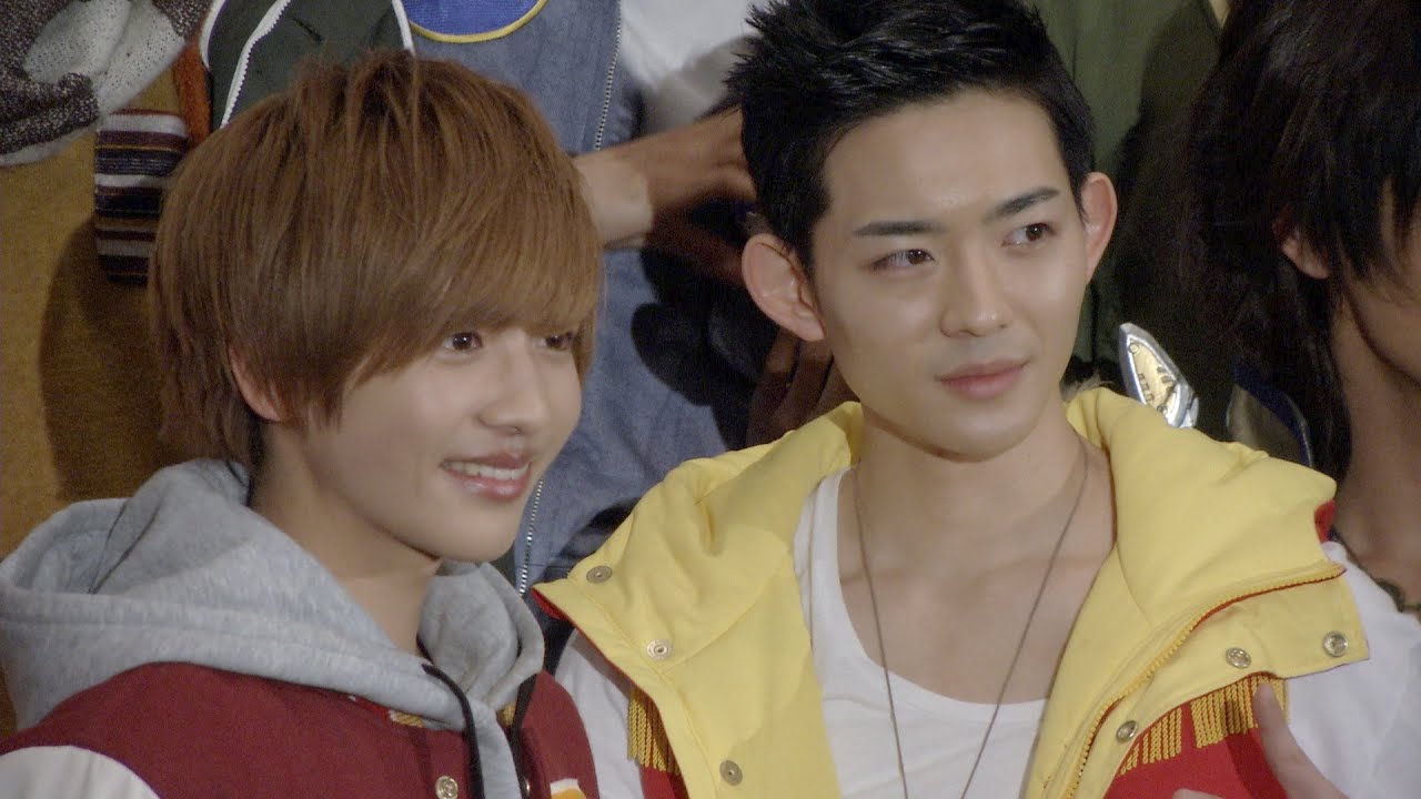 竜星涼、後輩・志尊淳におねだり 「飲みに連れてって!」 『烈車戦隊トッキュウジャーVSキョウリュウジャー THE MOVIE』