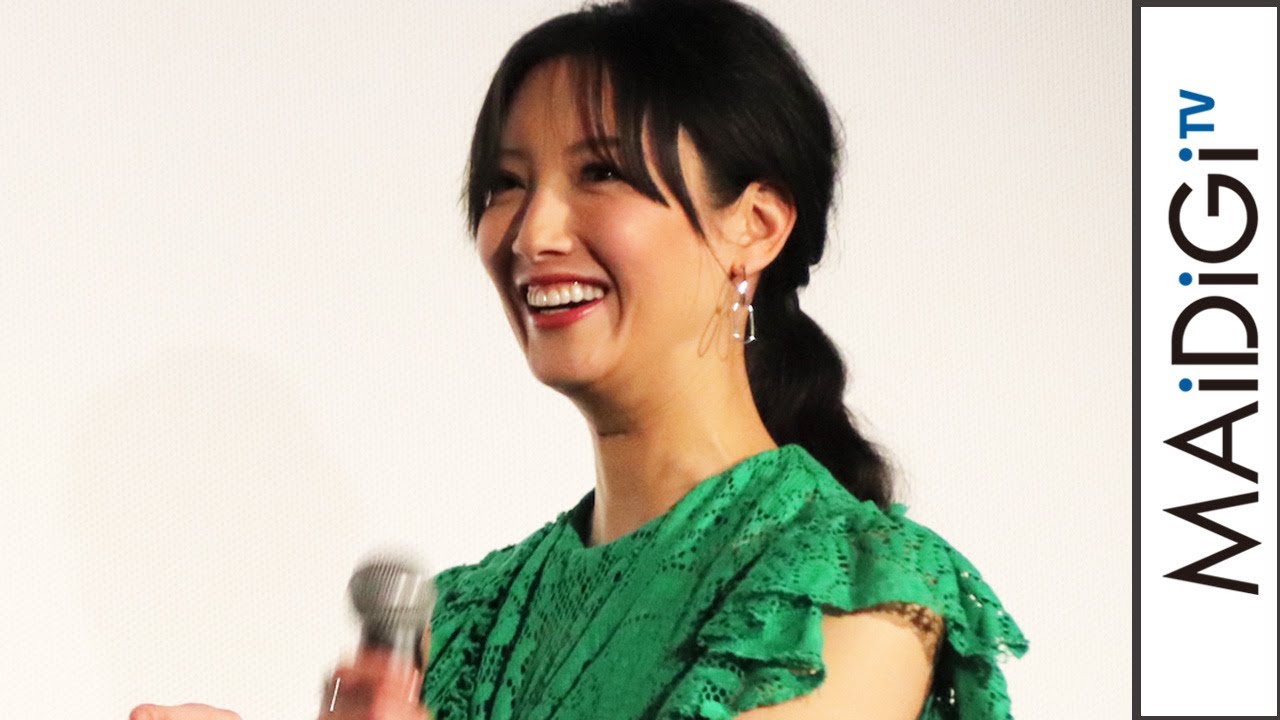 菜々緒、総レースの透け感ワンピですらり美スタイル 小物で辛口に