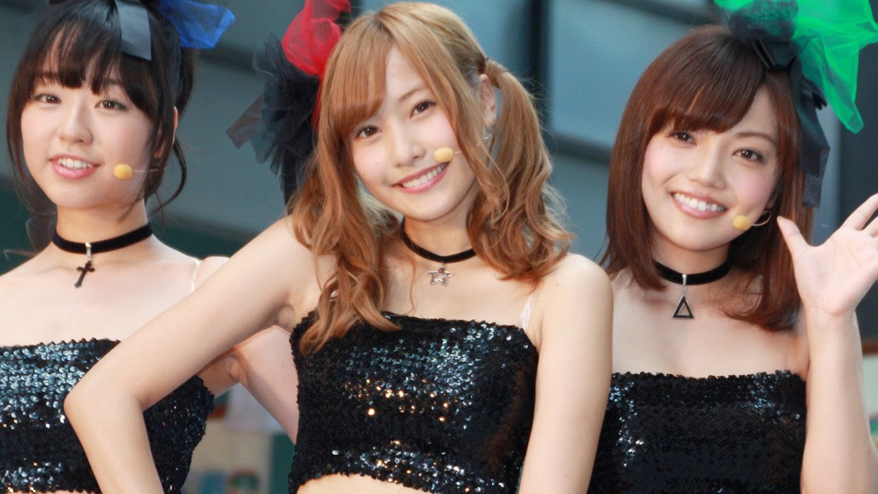 “ミサミサ”佐野ひなこ、ヘソ出しアイドル衣装で登場!イベント「『デスノート』ステージ イチゴBERRY in 超☆汐留パラダイス!」1 #Hinako Sano #Japanese Idol